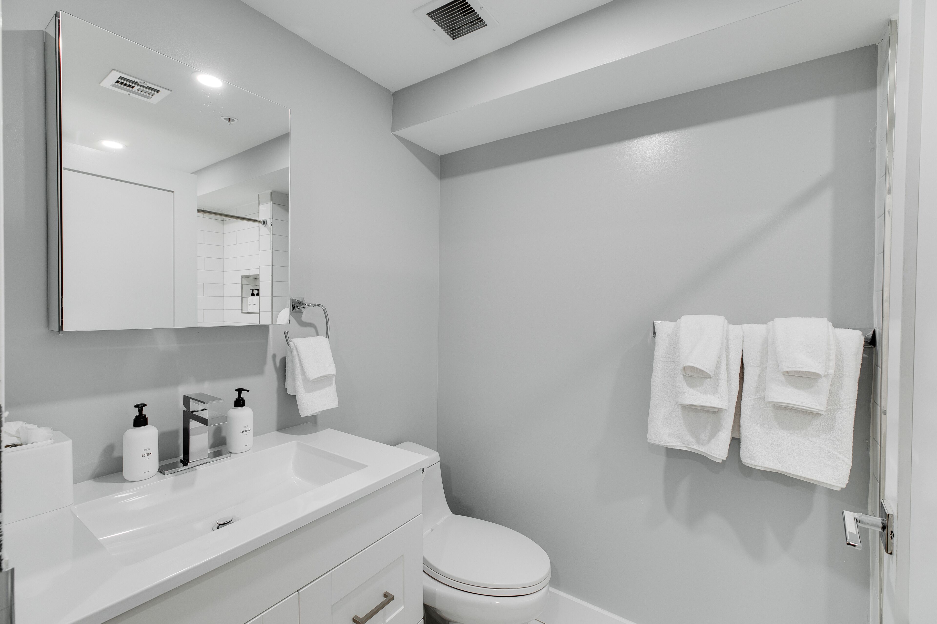 Mint House at The Ledger – Philadelphia