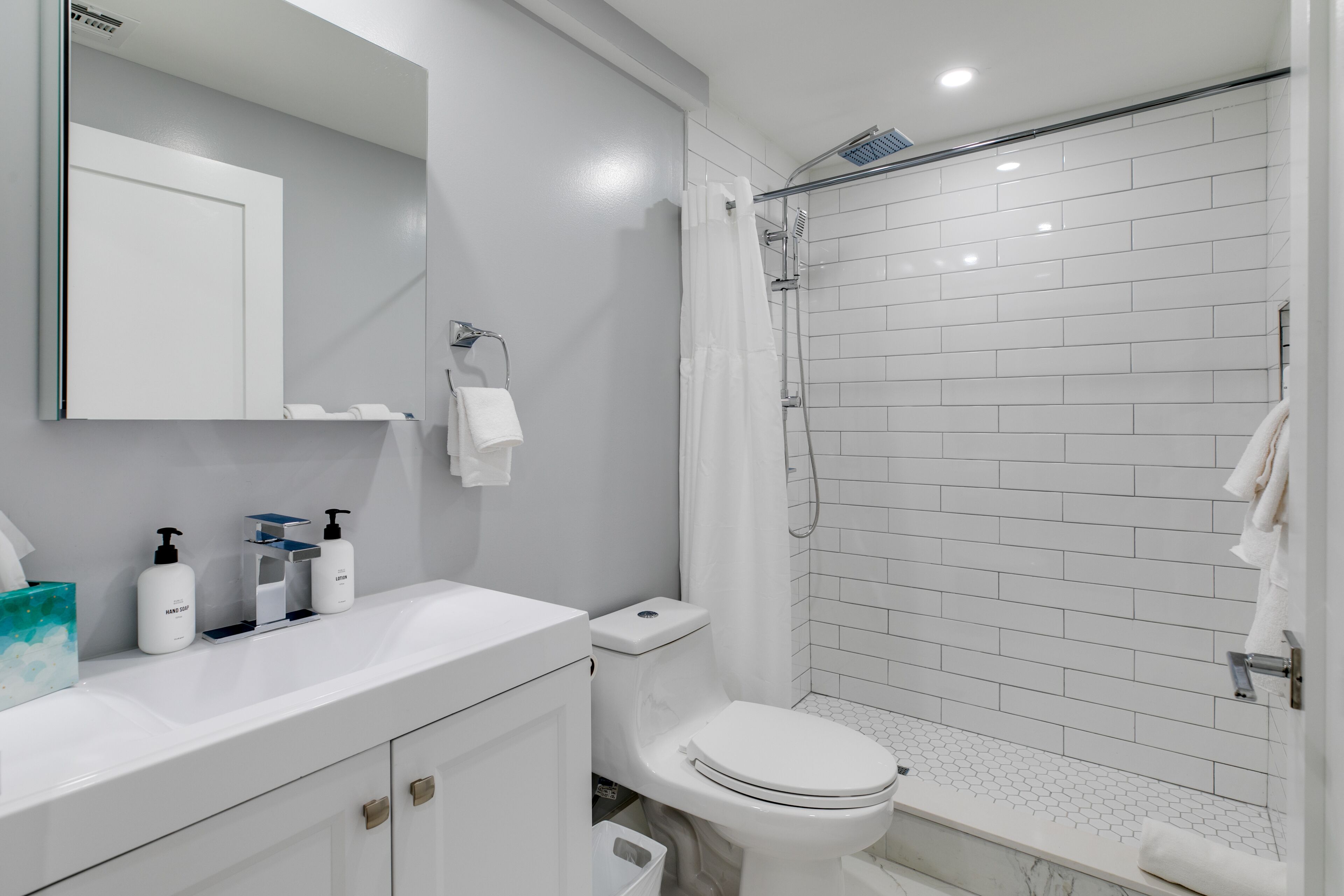 Mint House at The Ledger – Philadelphia
