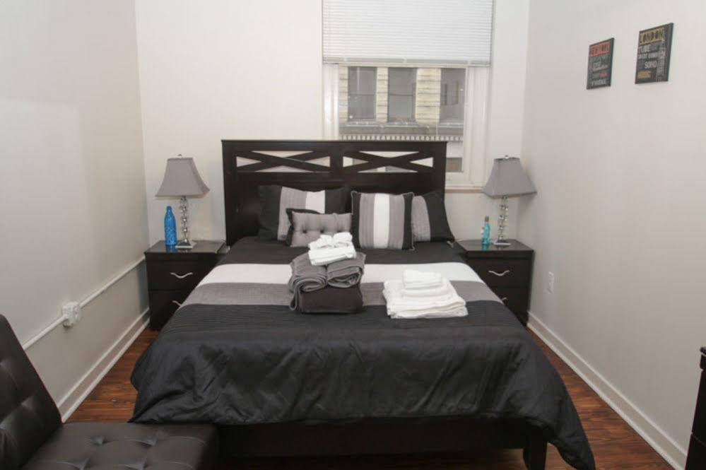 River West Condominiums