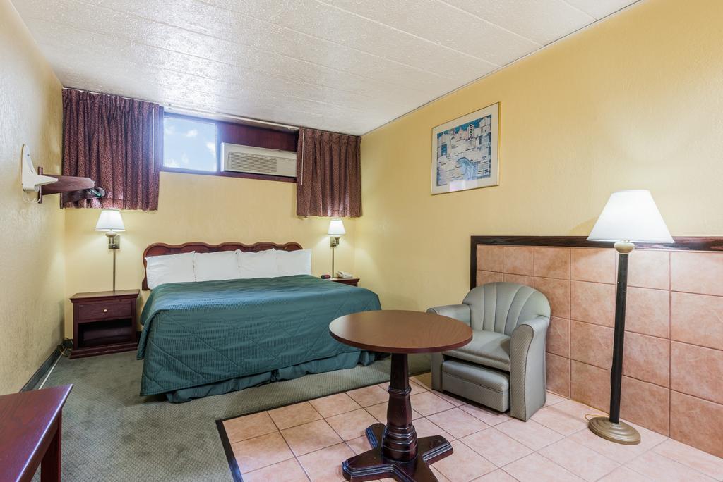 Days Inn by Wyndham Pittsburgh