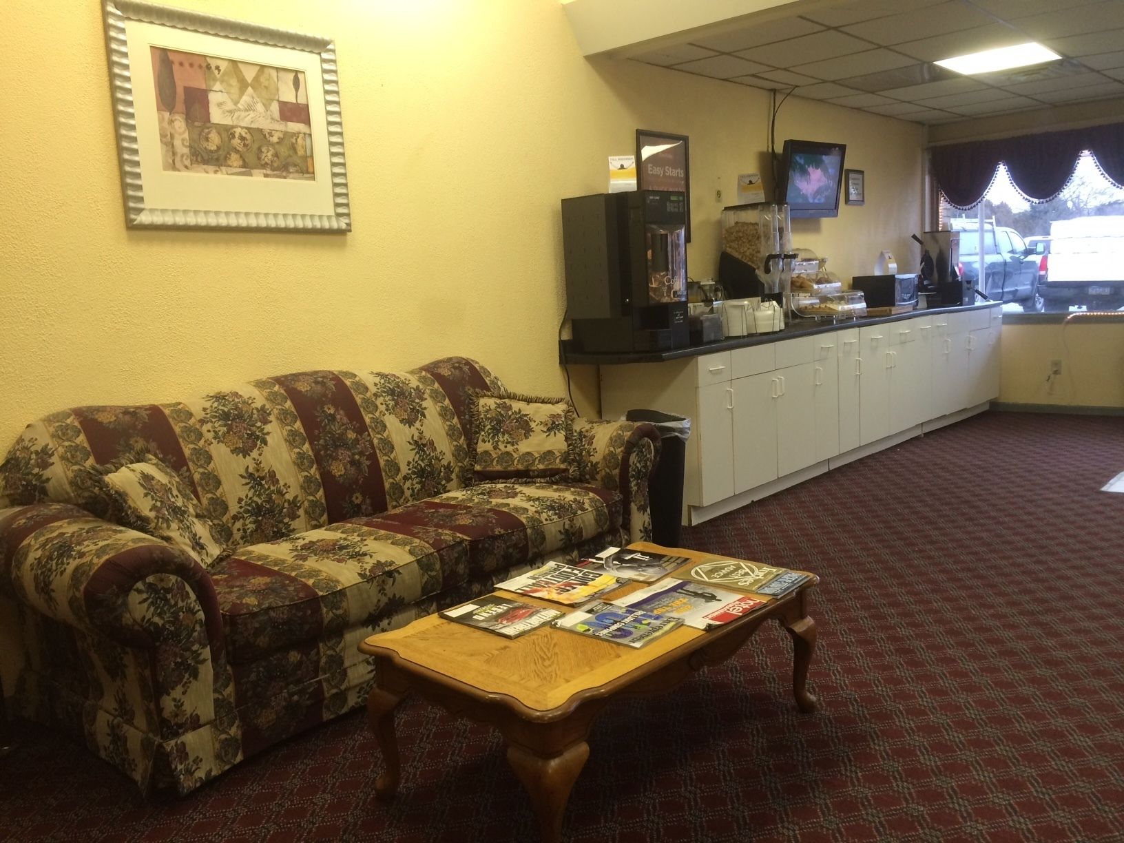 Econo Lodge Airport