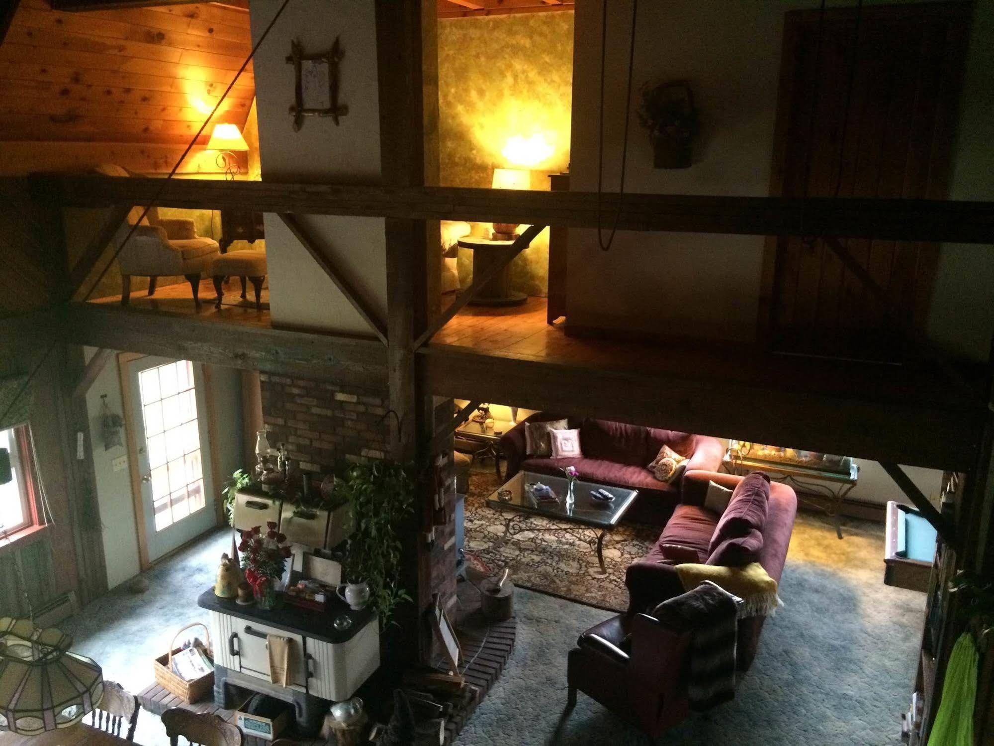 Oz's Homestay Bed & Breakfast