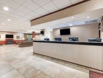Ramada by Wyndham State College Hotel & Conference Center