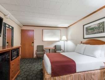 Ramada by Wyndham State College Hotel & Conference Center