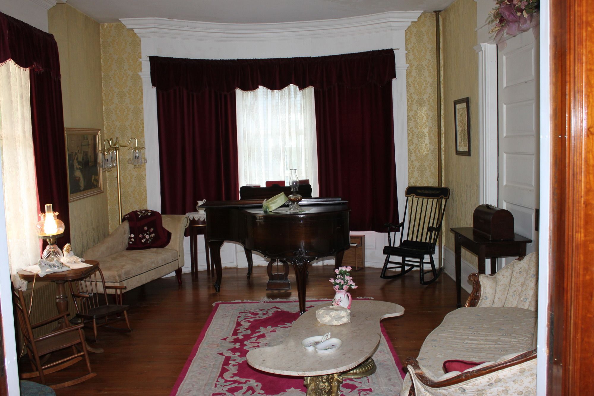 Victorian Charm Inn