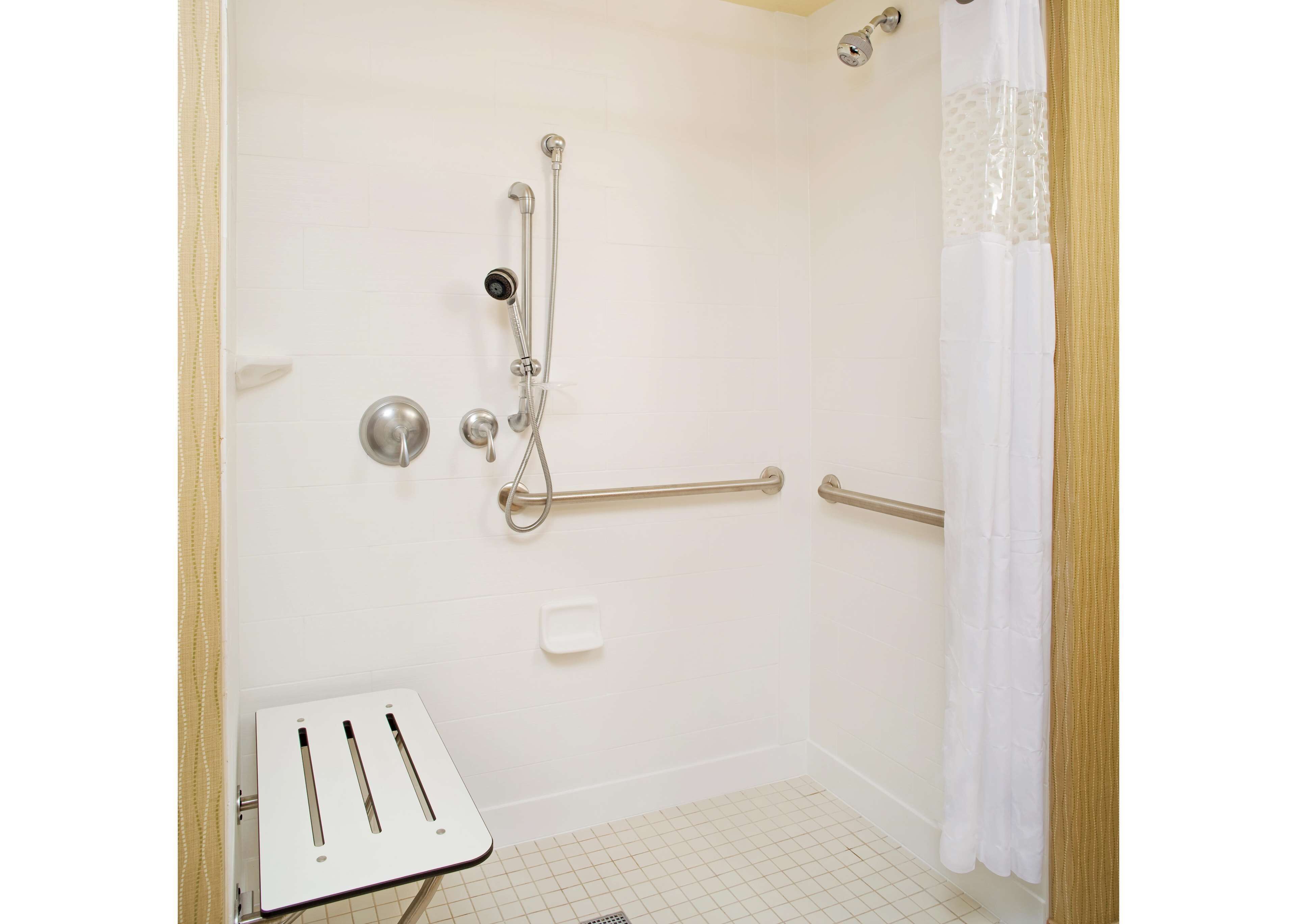 Hampton Inn & Suites Pittsburgh Waterfront West Homestead