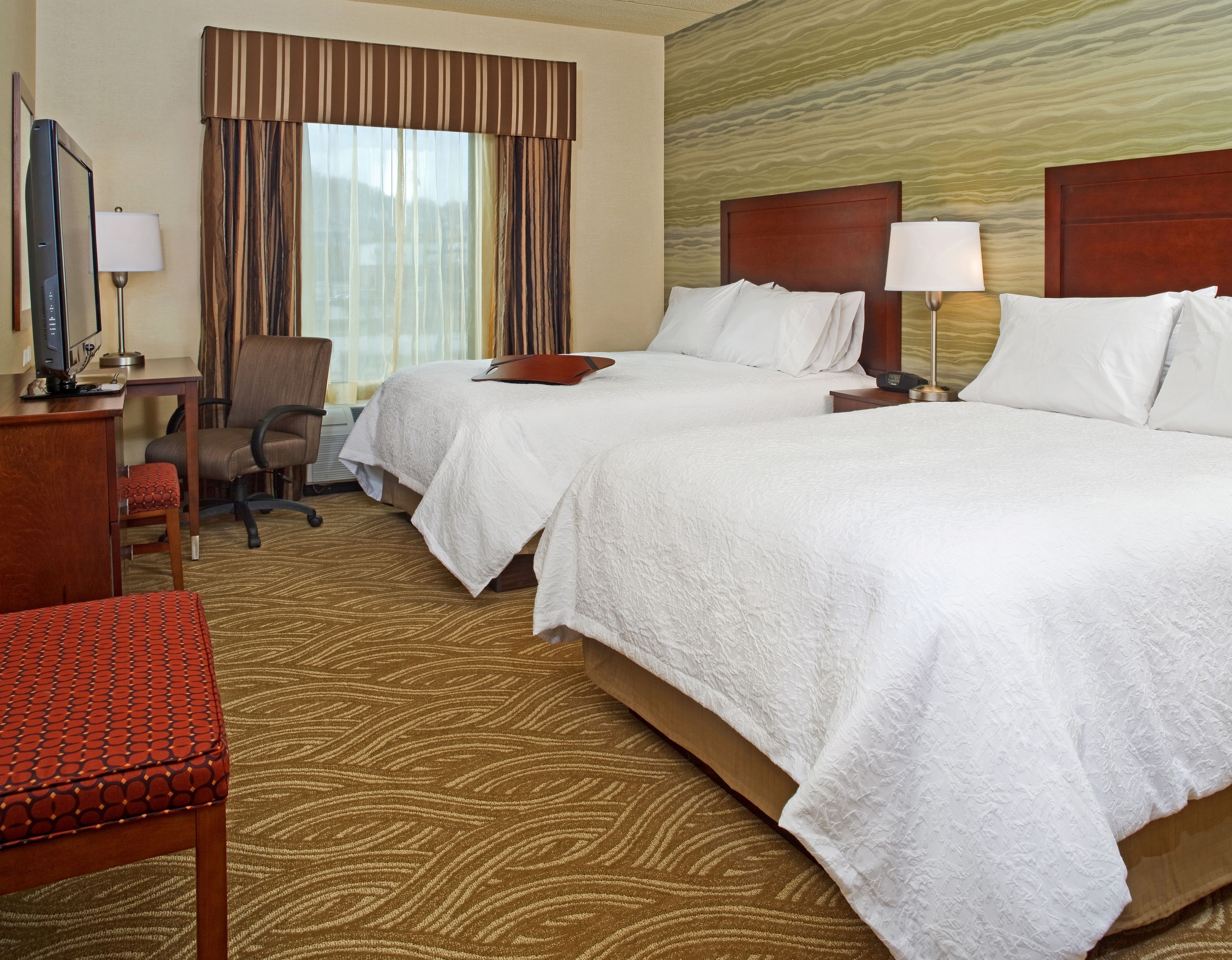 Hampton Inn & Suites Pittsburgh Waterfront West Homestead