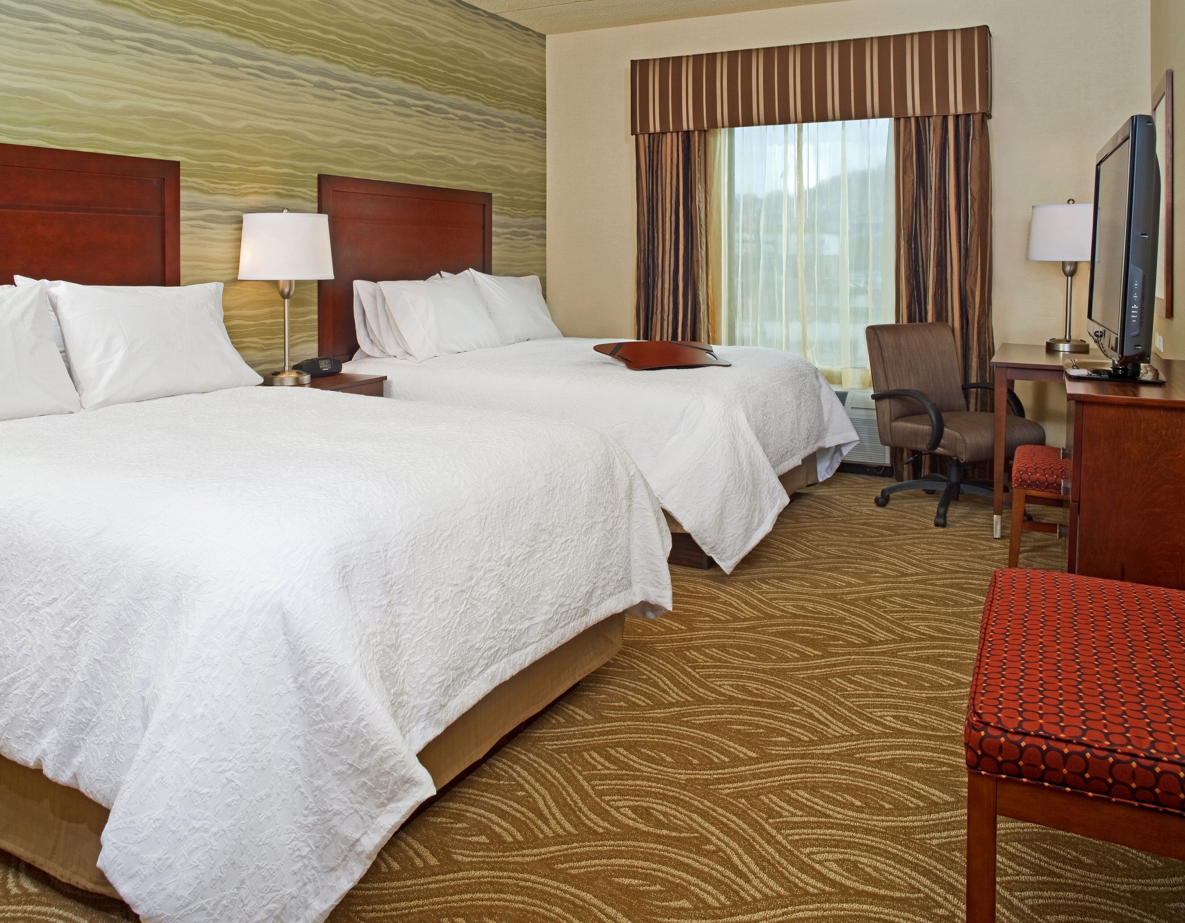 Hampton Inn & Suites Pittsburgh Waterfront West Homestead