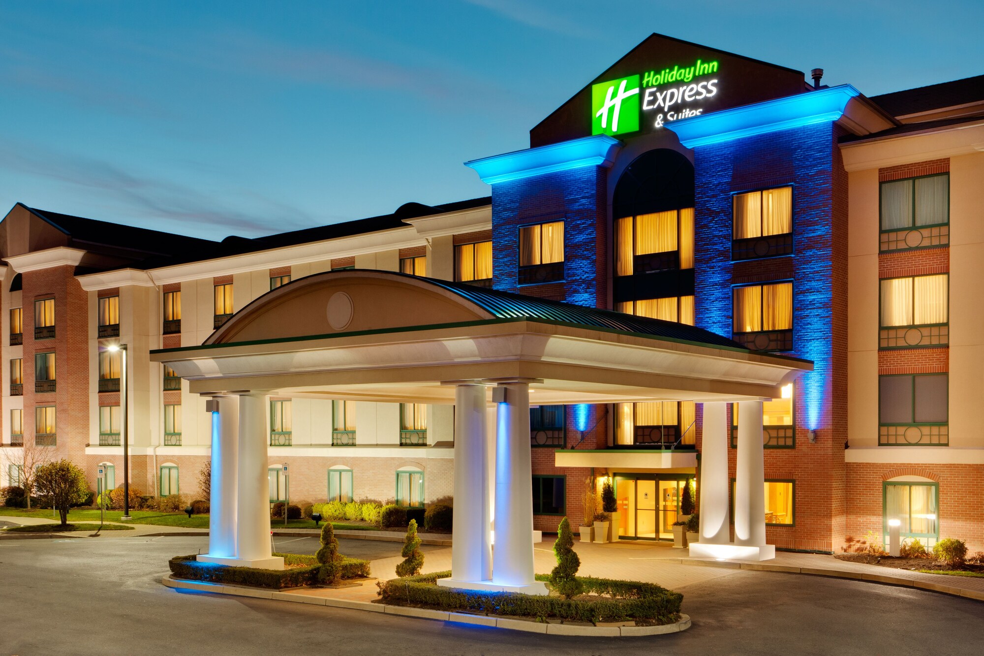 Holiday Inn Express Hotel & Suites Wareick-Providence