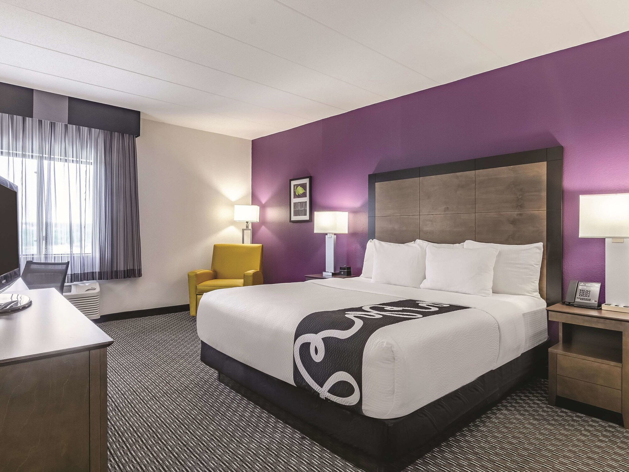 La Quinta Inn & Suites by Wyndham Warwick Providence Airport