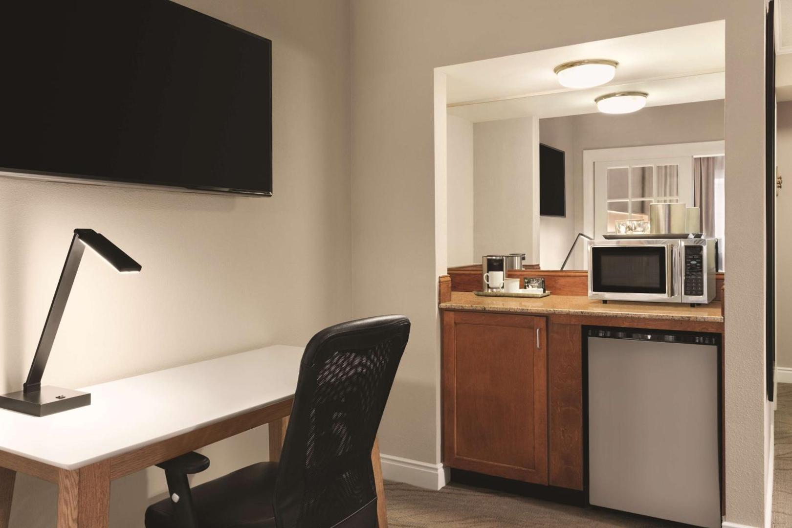 DoubleTree by Hilton Providence Airport Warwick