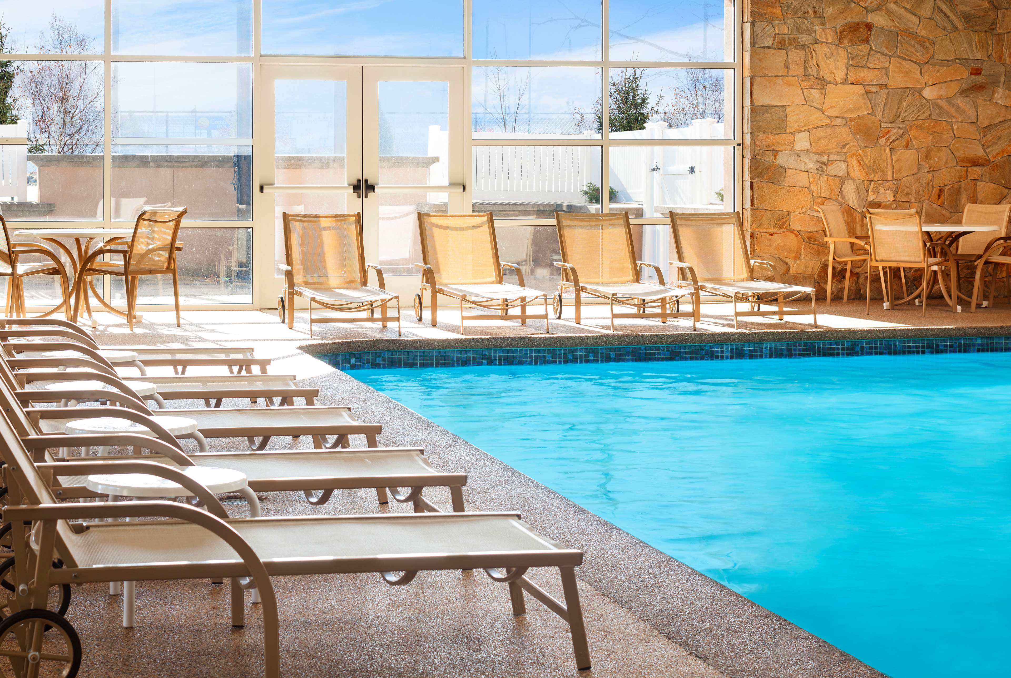 Wyndham Providence Airport