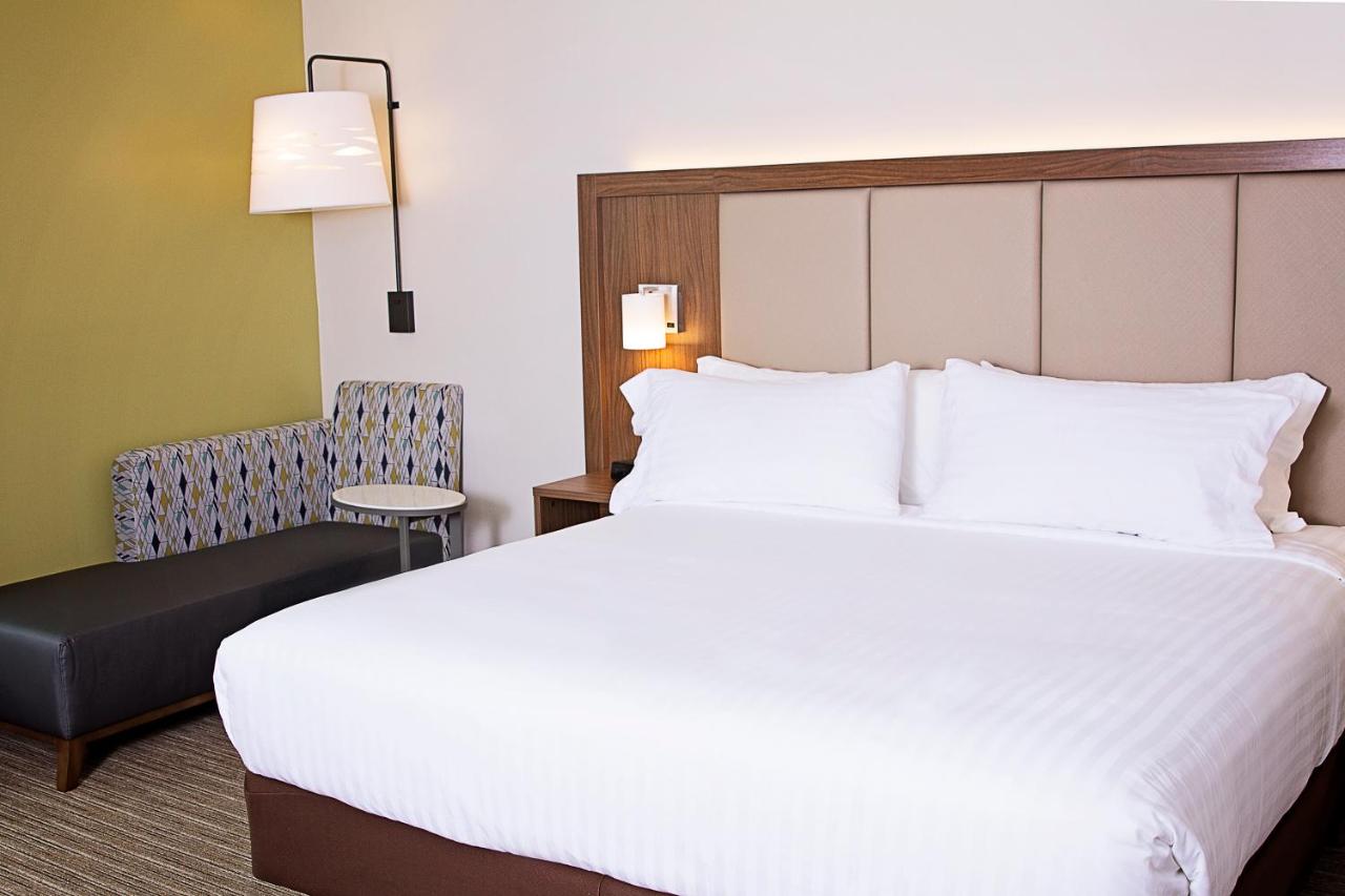 Holiday Inn Express & Suites Greenwood Mall