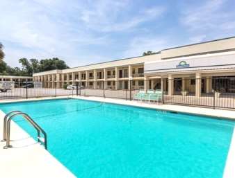 Days Inn by Wyndham Little River