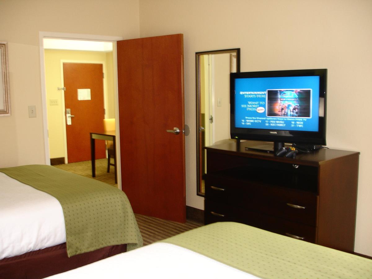 Holiday Inn Express Hotel & Suites North Myrtle Beach - Little River