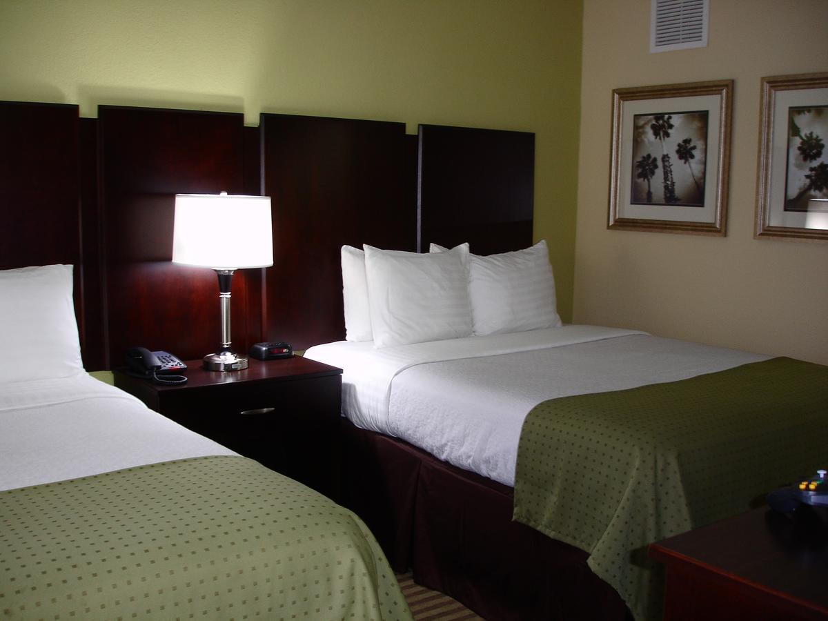 Holiday Inn Express Hotel & Suites North Myrtle Beach - Little River