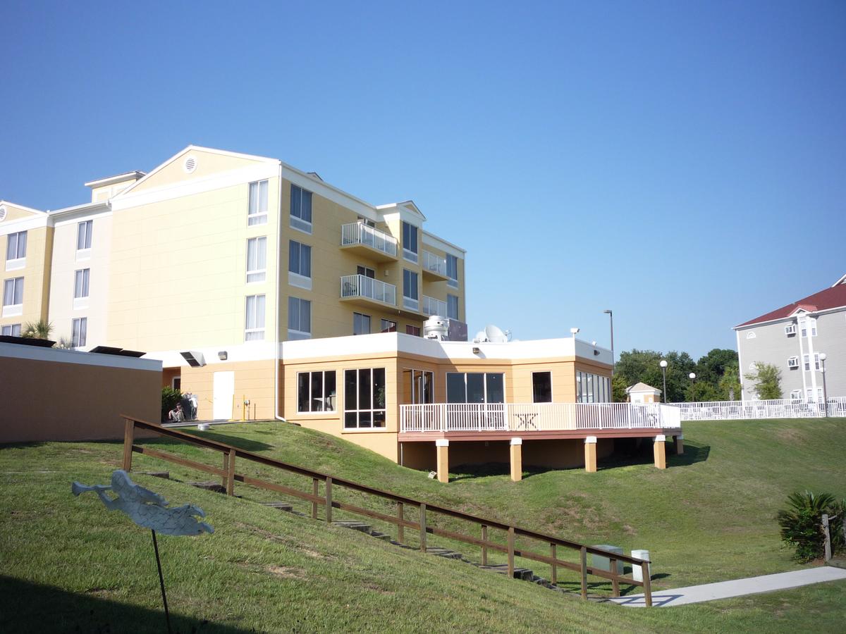 Holiday Inn Express Hotel & Suites North Myrtle Beach - Little River