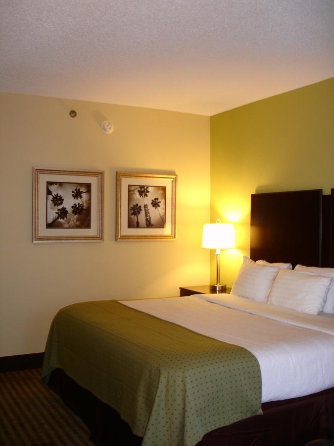 Holiday Inn Express Hotel & Suites North Myrtle Beach - Little River