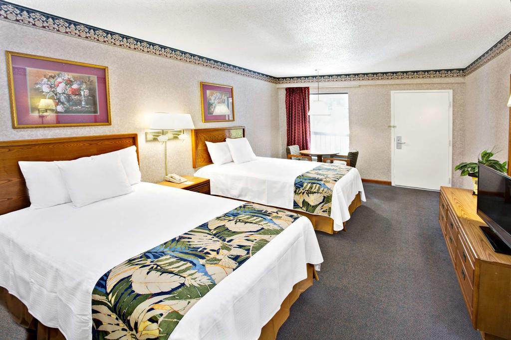 Days Inn by Wyndham Walterboro