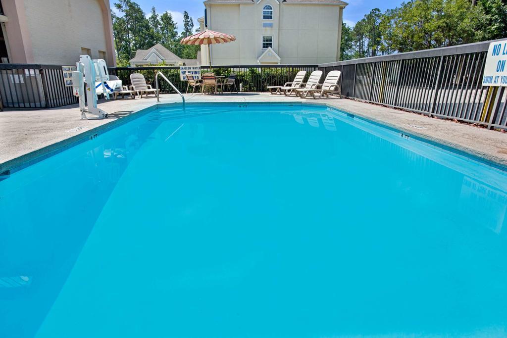 Days Inn by Wyndham Walterboro