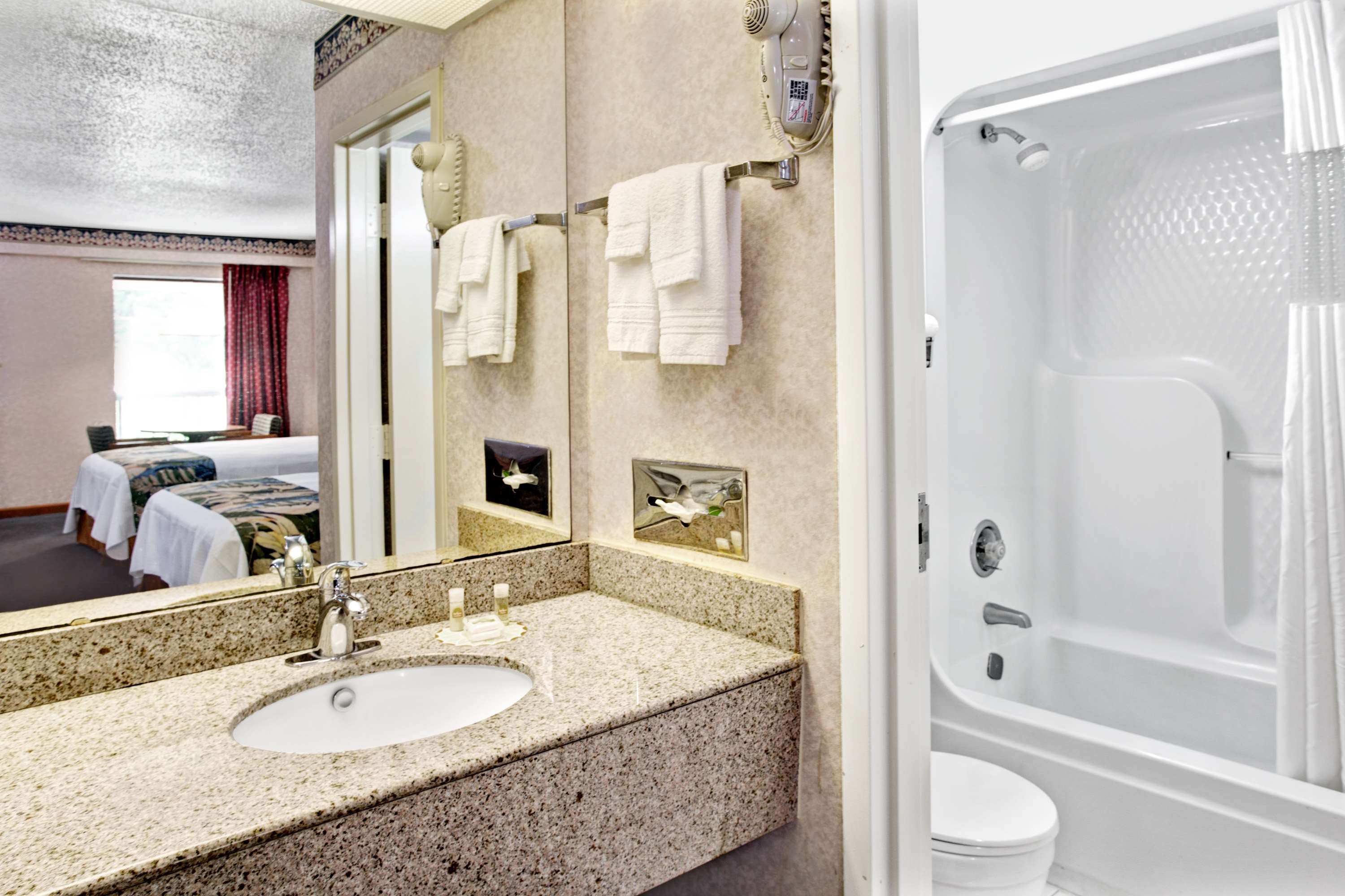 Days Inn by Wyndham Walterboro