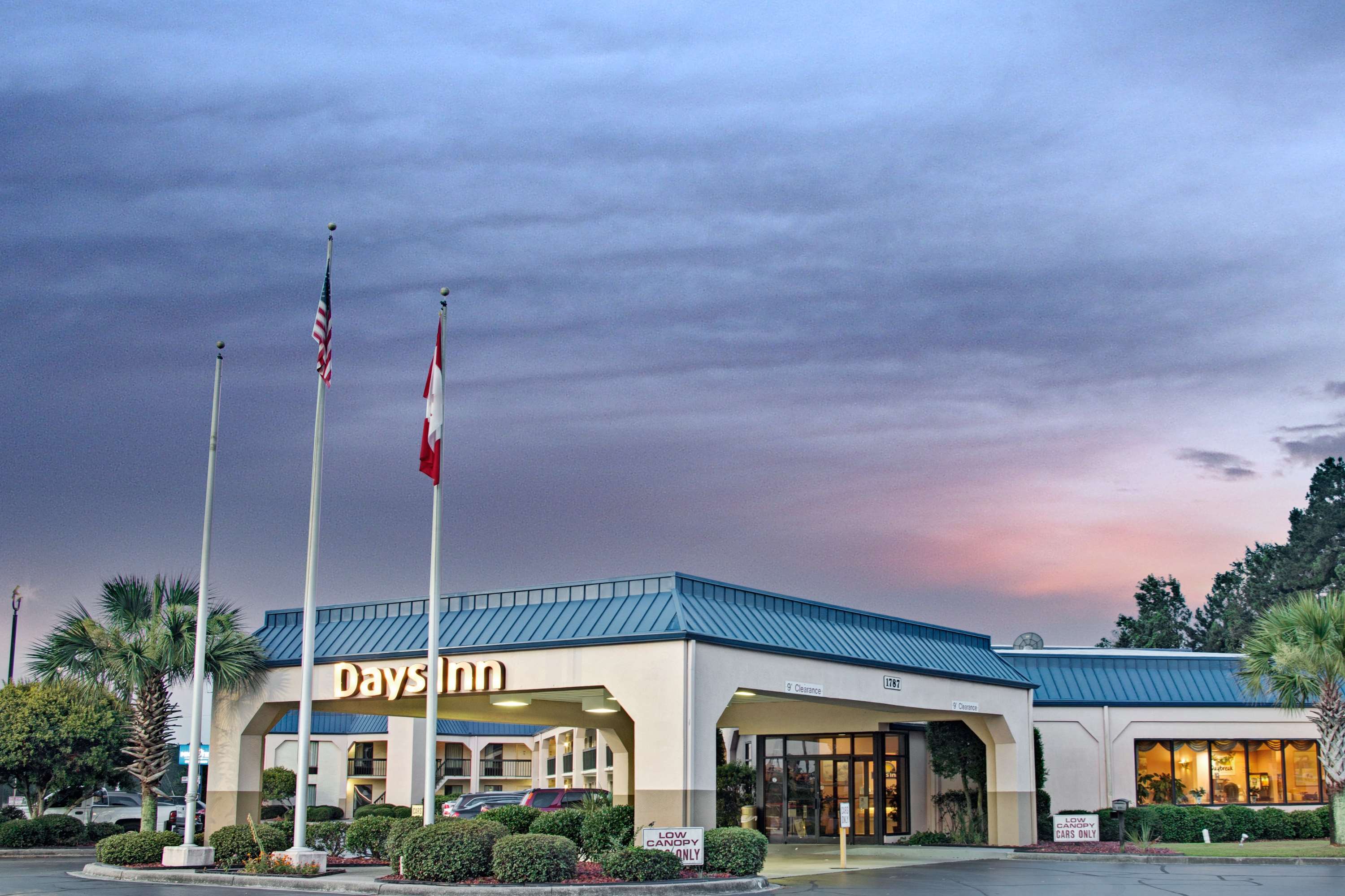 Days Inn by Wyndham Walterboro