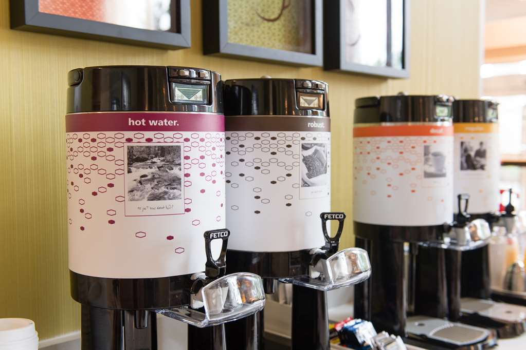 Hampton Inn & Suites Walterboro