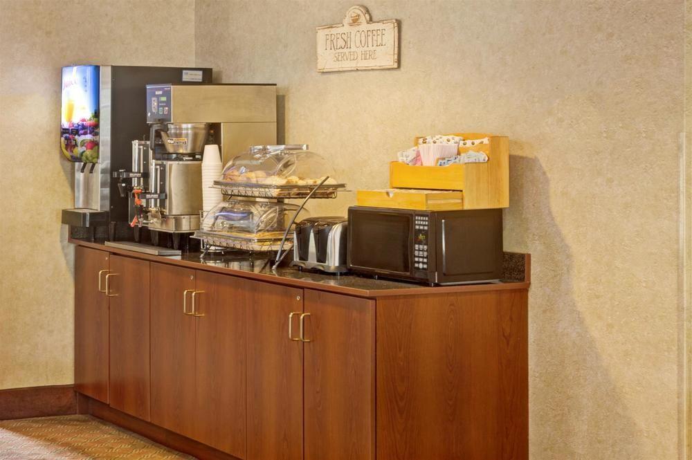 Microtel Inn & Suites by Wyndham Walterboro