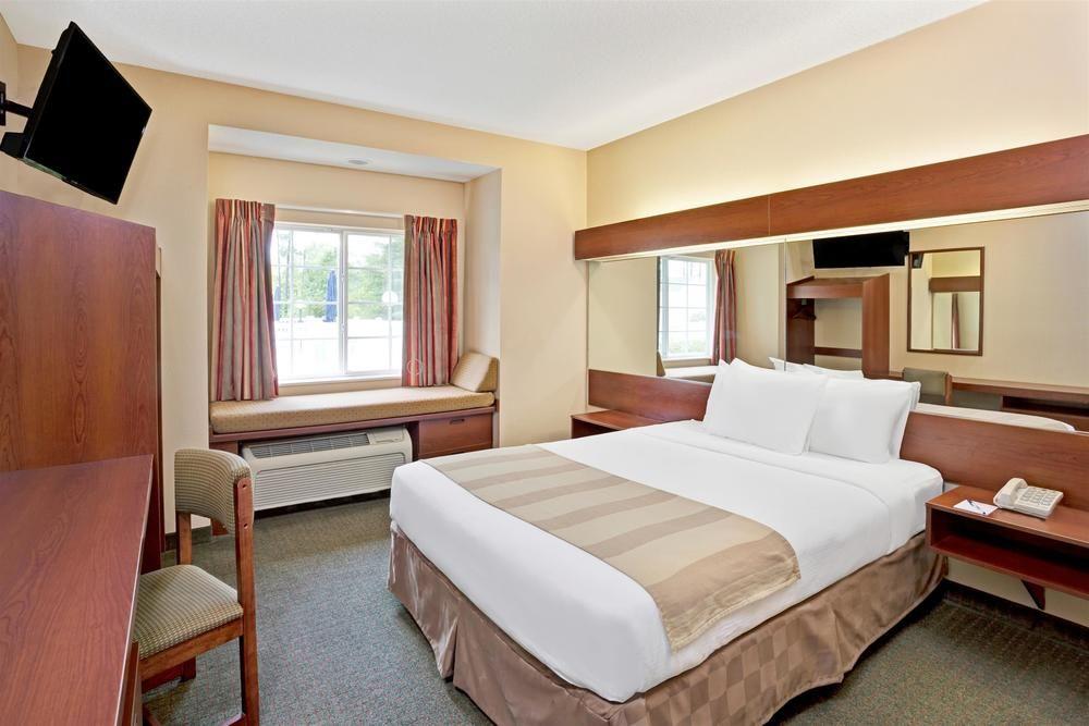 Microtel Inn & Suites by Wyndham Walterboro