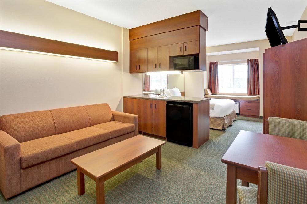 Microtel Inn & Suites by Wyndham Walterboro