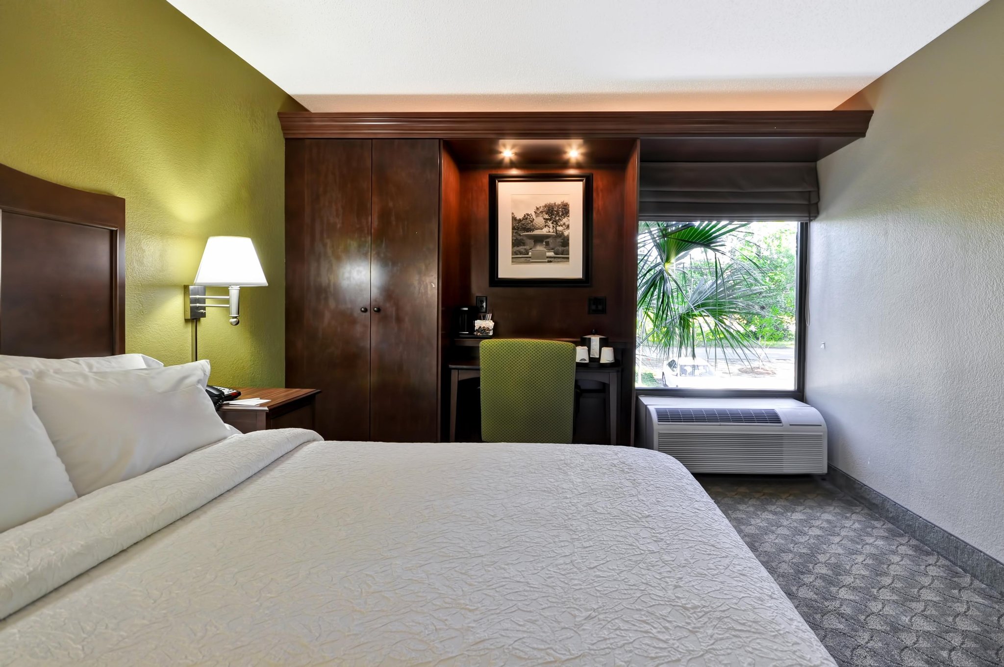 Hampton Inn Columbia-I-26 Airport