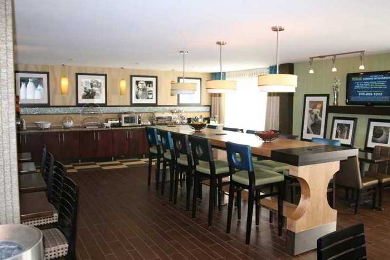 Hampton Inn Columbia-I-26 Airport