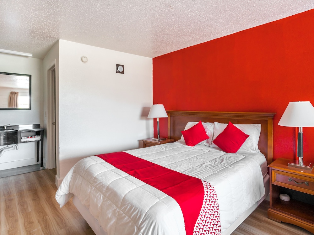 OYO Hotel Columbia SC West
