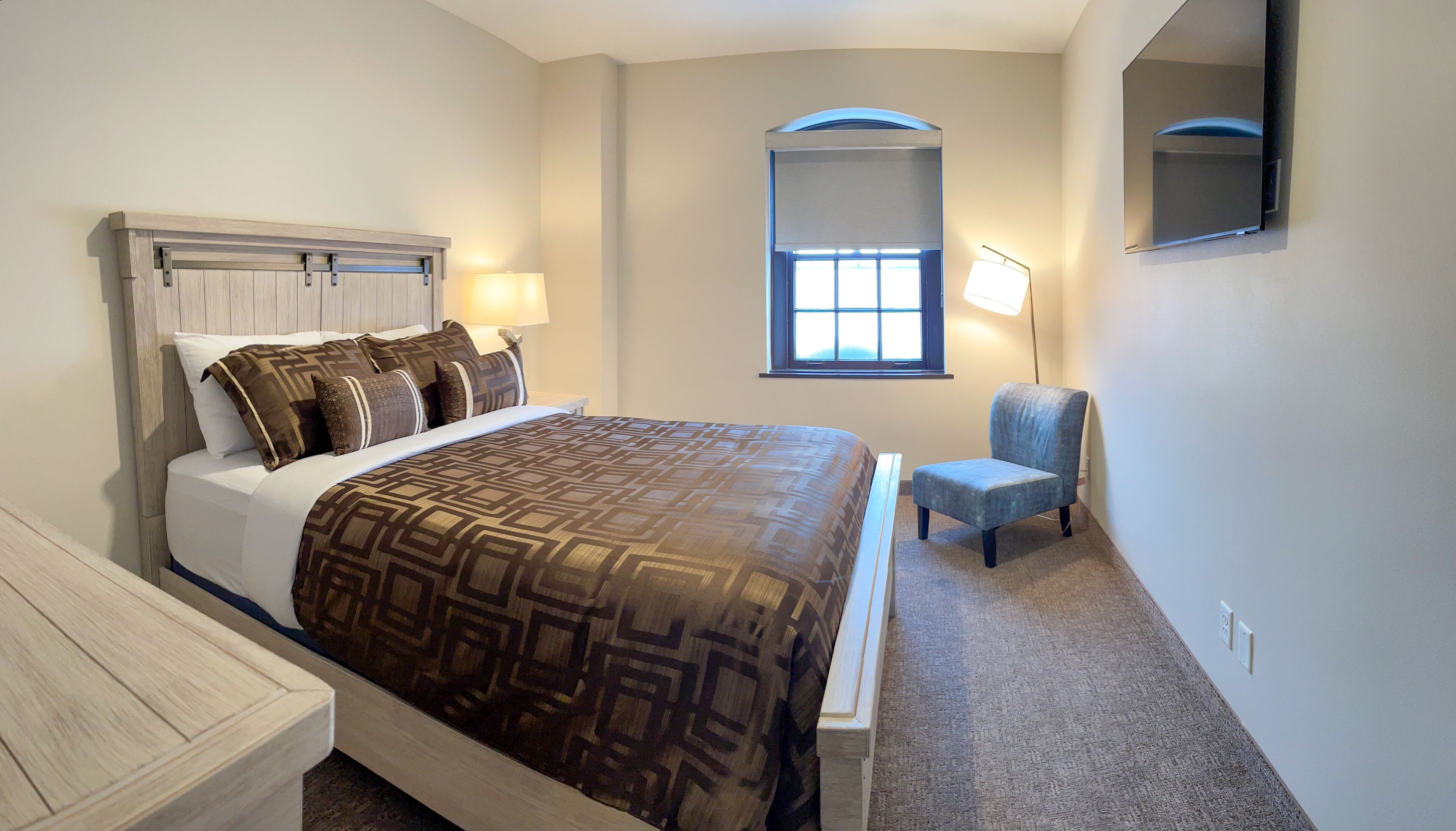 The Alonzo Ward Hotel & Plaza