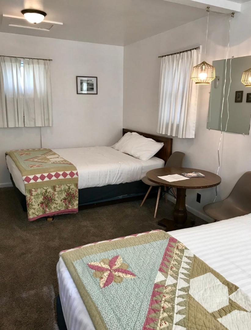 Chalet Motel