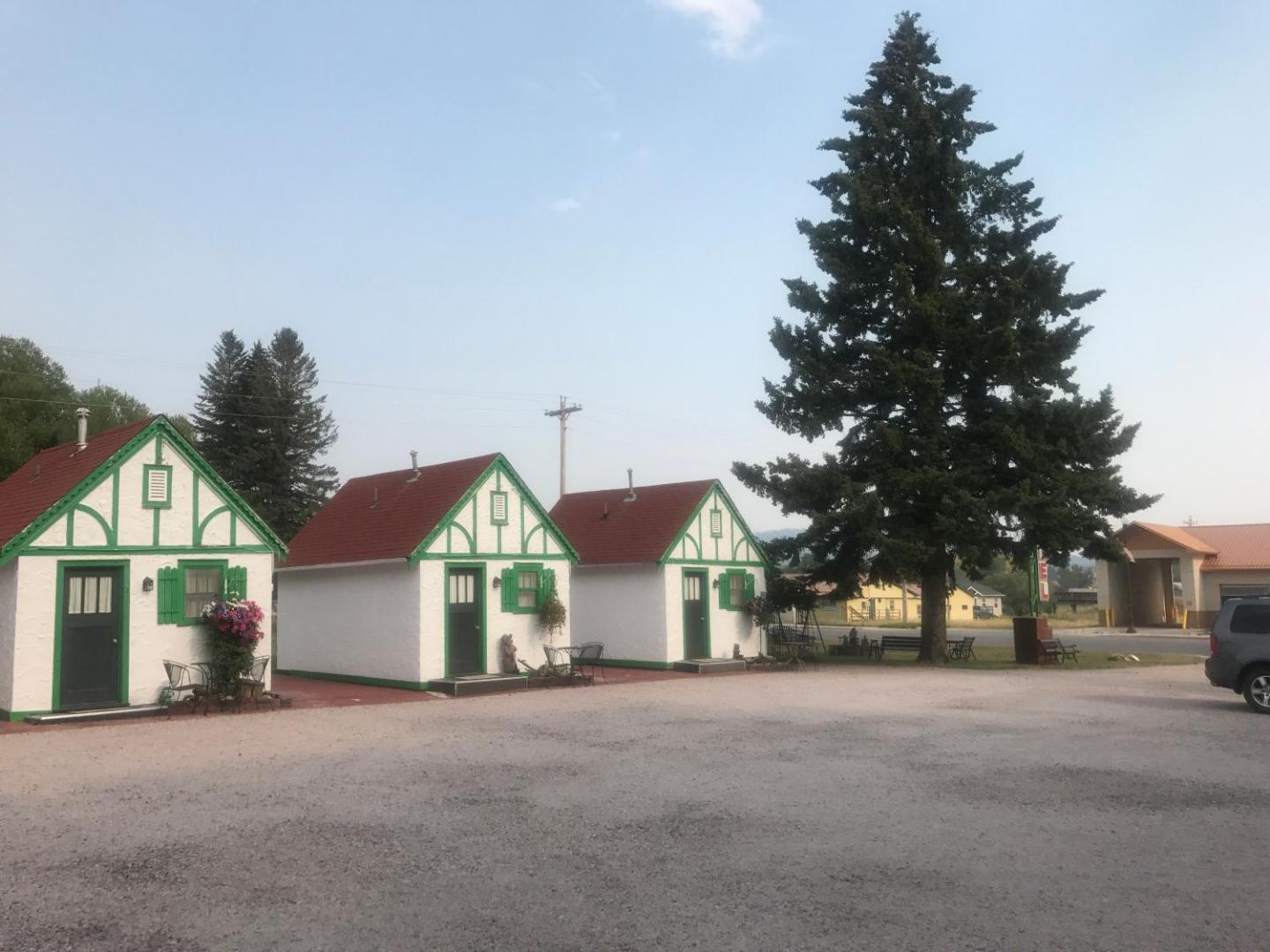 Chalet Motel