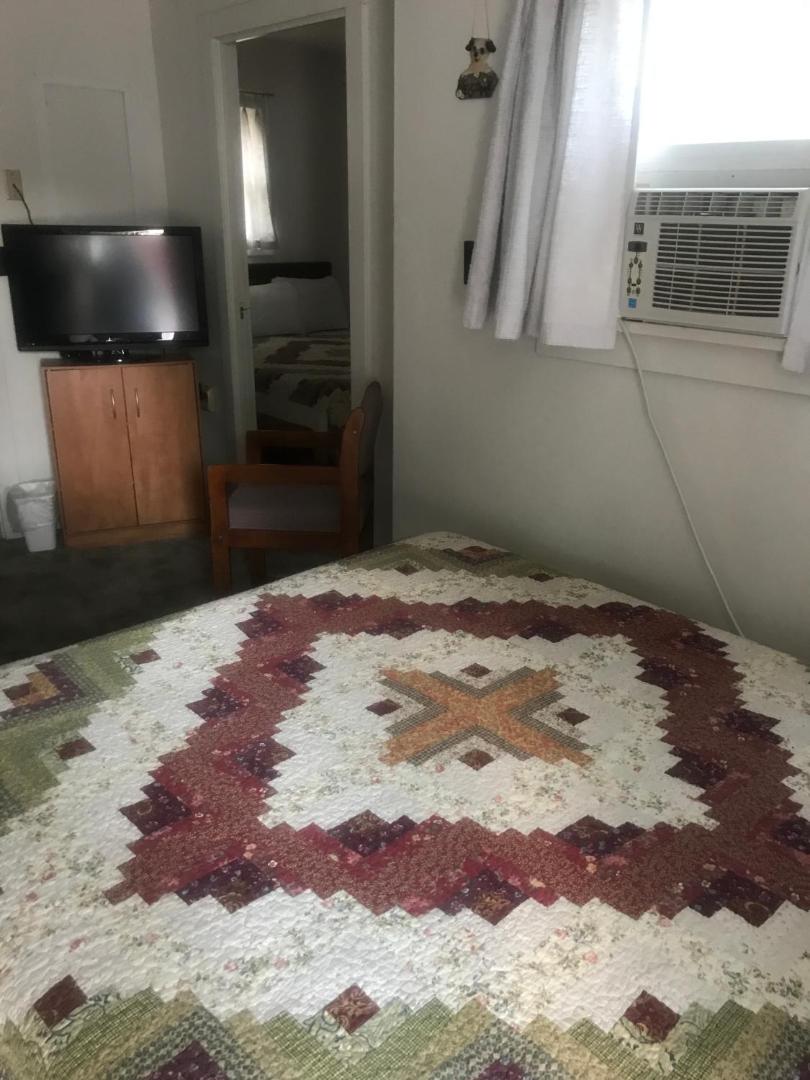Chalet Motel