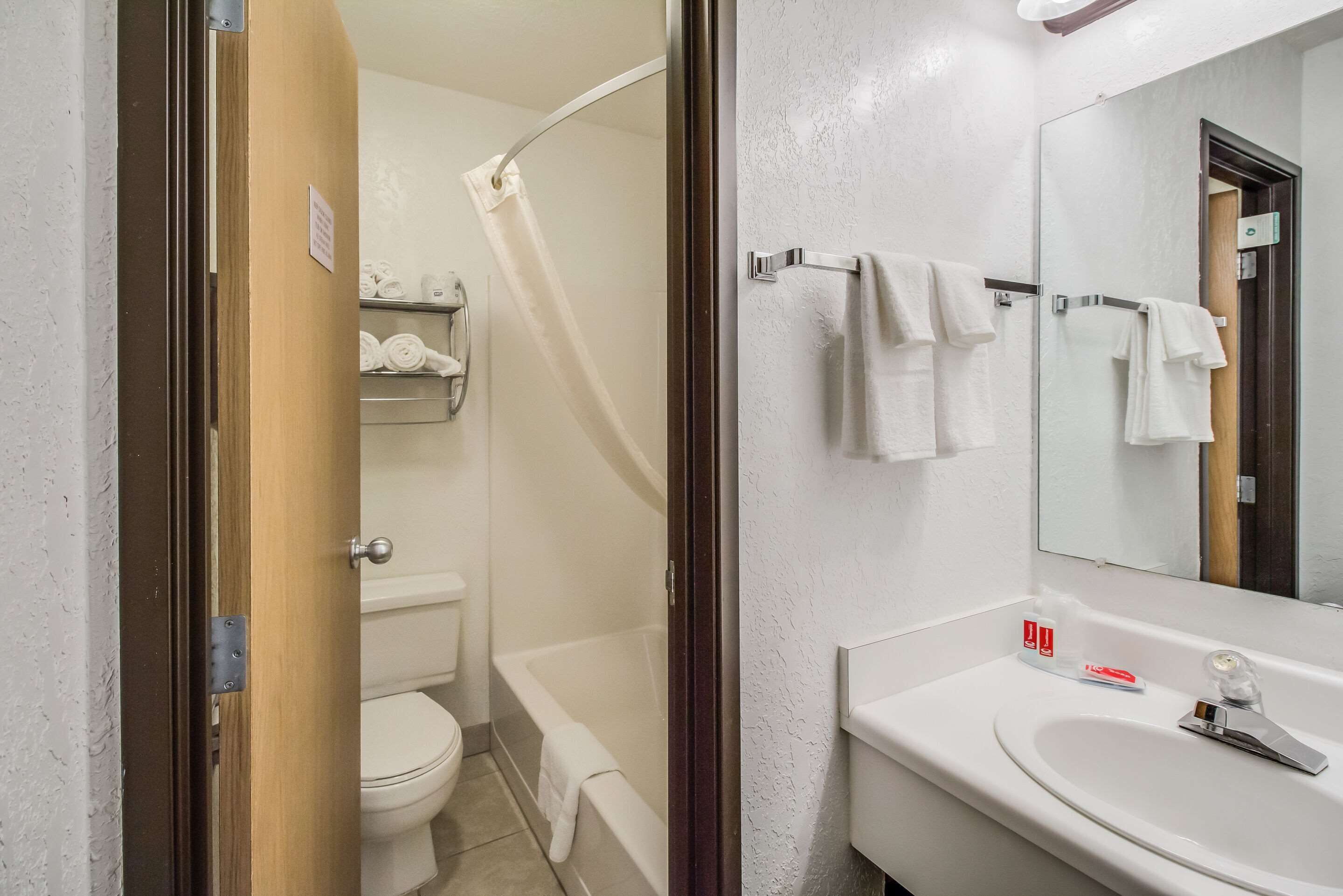 Econo Lodge Custer