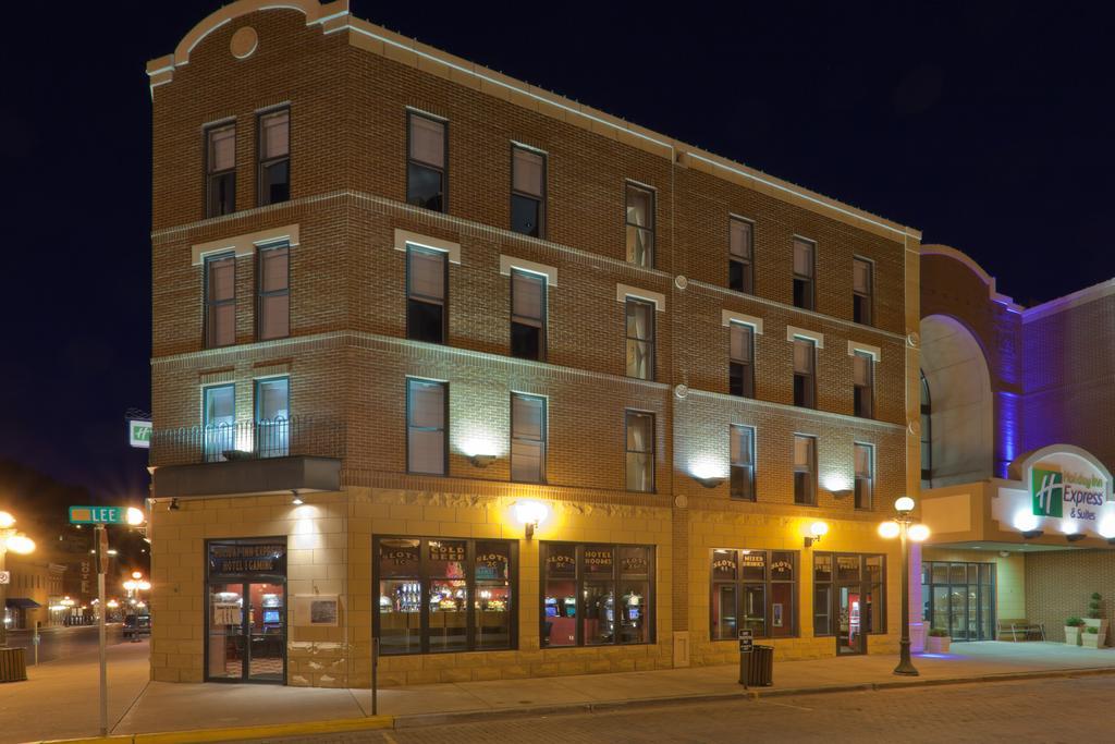 Holiday Inn Express Hotel & Suites Deadwood - Gold Dust Casino