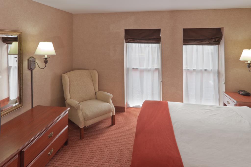 Holiday Inn Express Hotel & Suites Deadwood - Gold Dust Casino