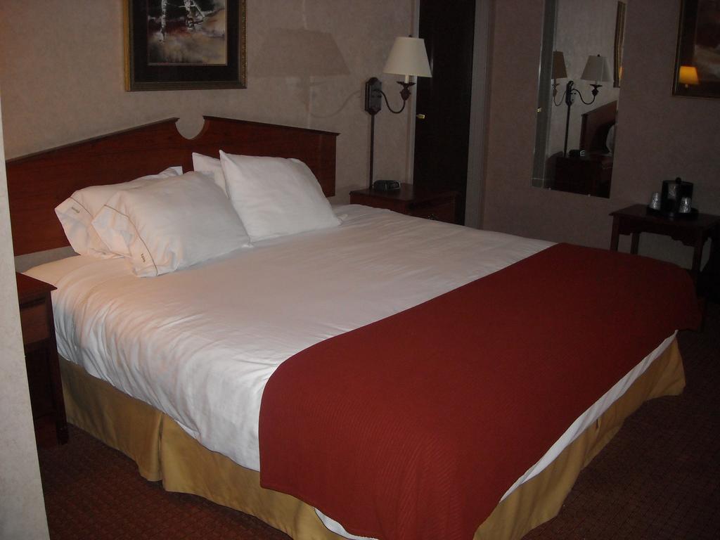 Holiday Inn Express Hotel & Suites Deadwood - Gold Dust Casino