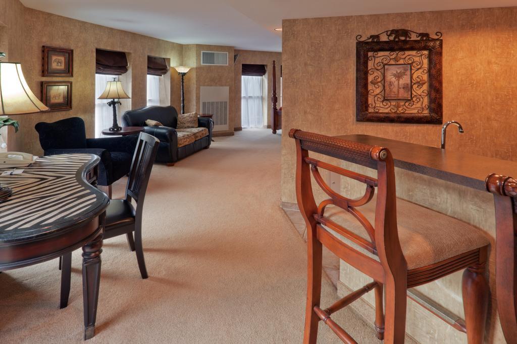 Holiday Inn Express Hotel & Suites Deadwood - Gold Dust Casino
