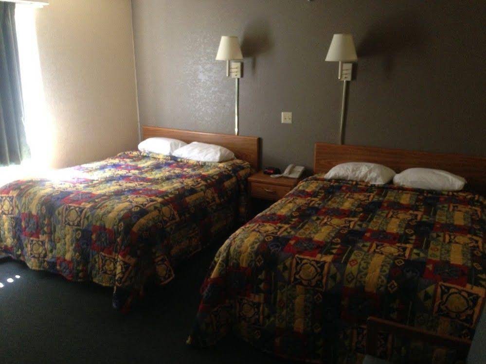 The Thunder Cove Hotel