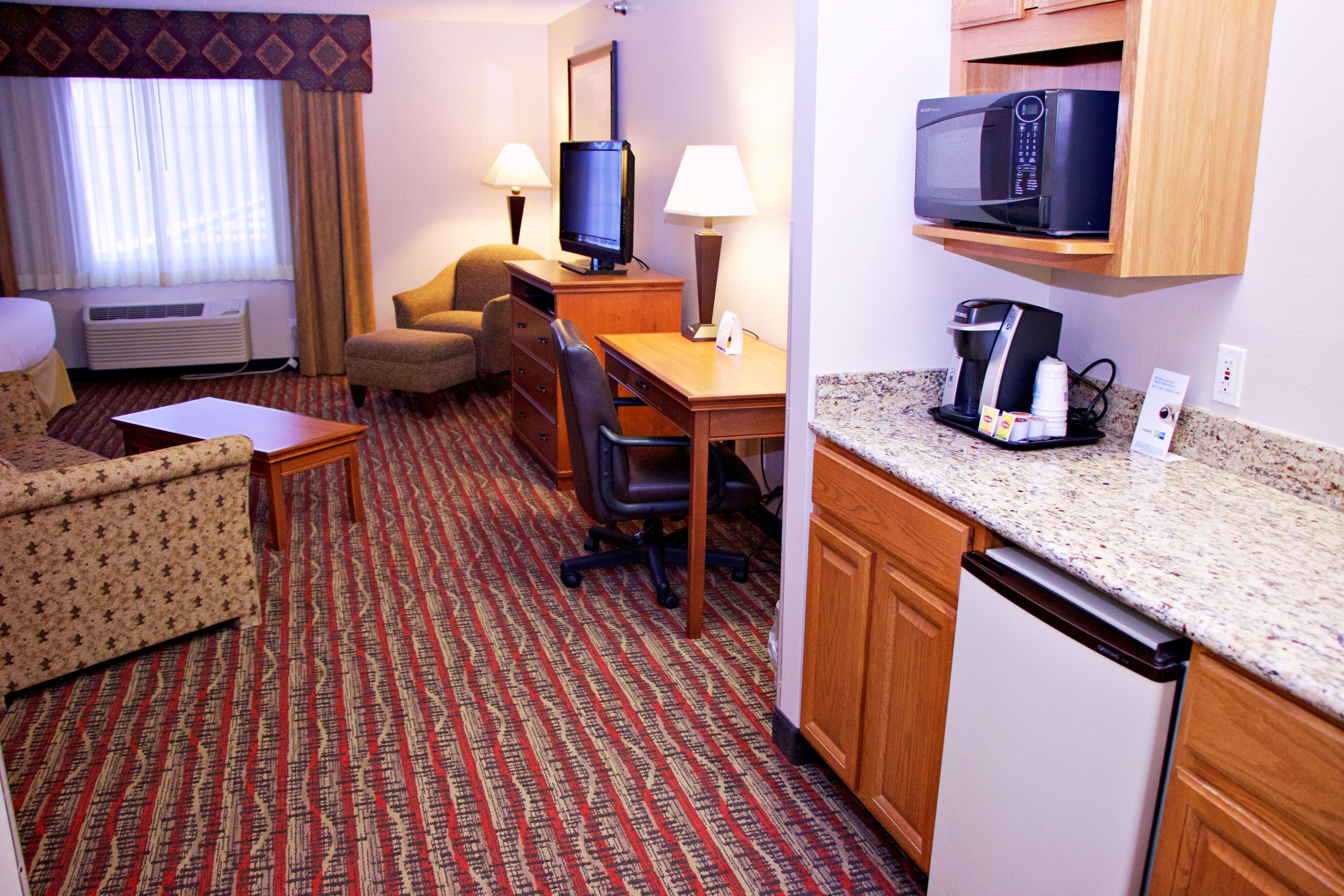 Holiday Inn Express Hotel & Suites Pierre - Fort Pierre