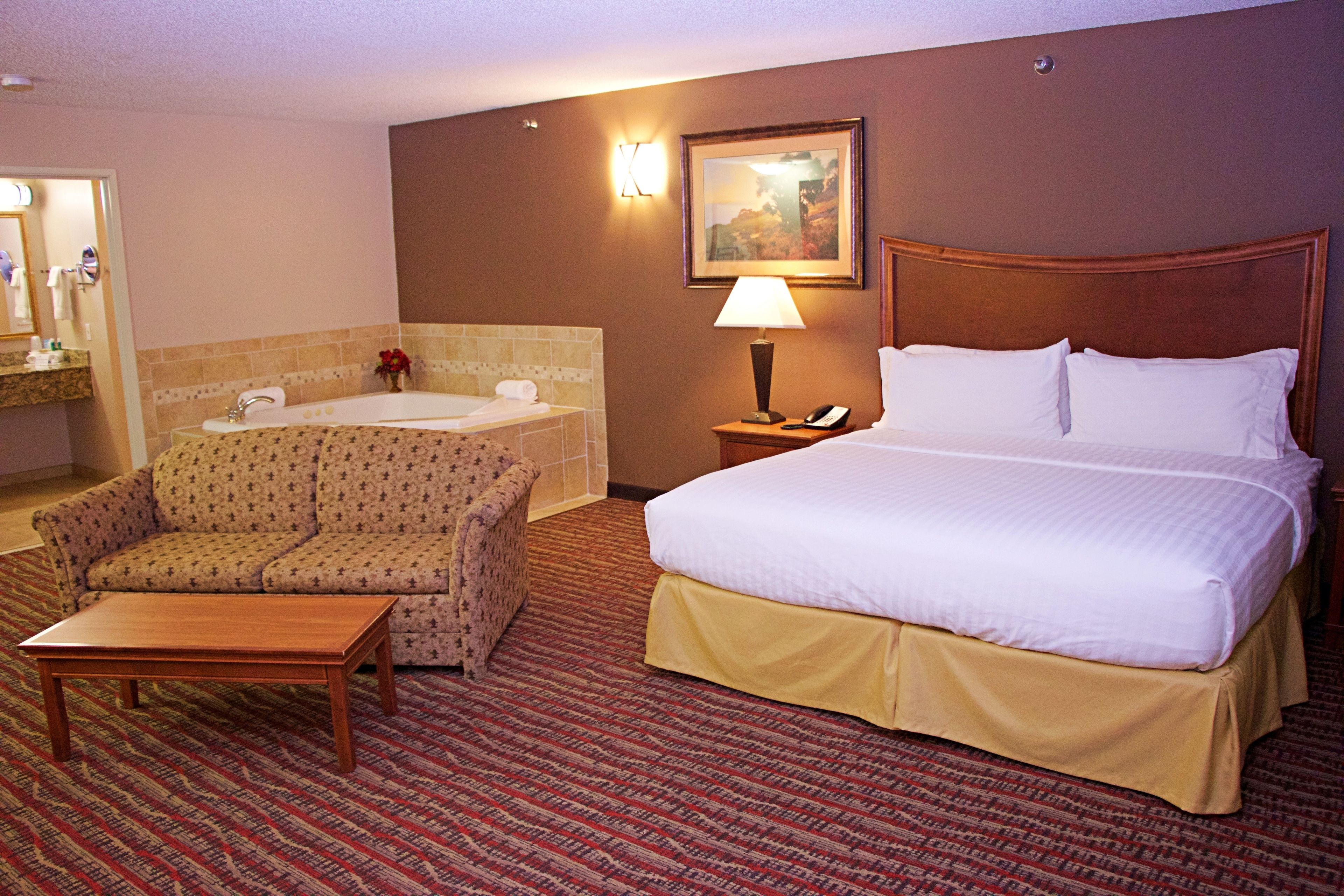 Holiday Inn Express Hotel & Suites Pierre - Fort Pierre