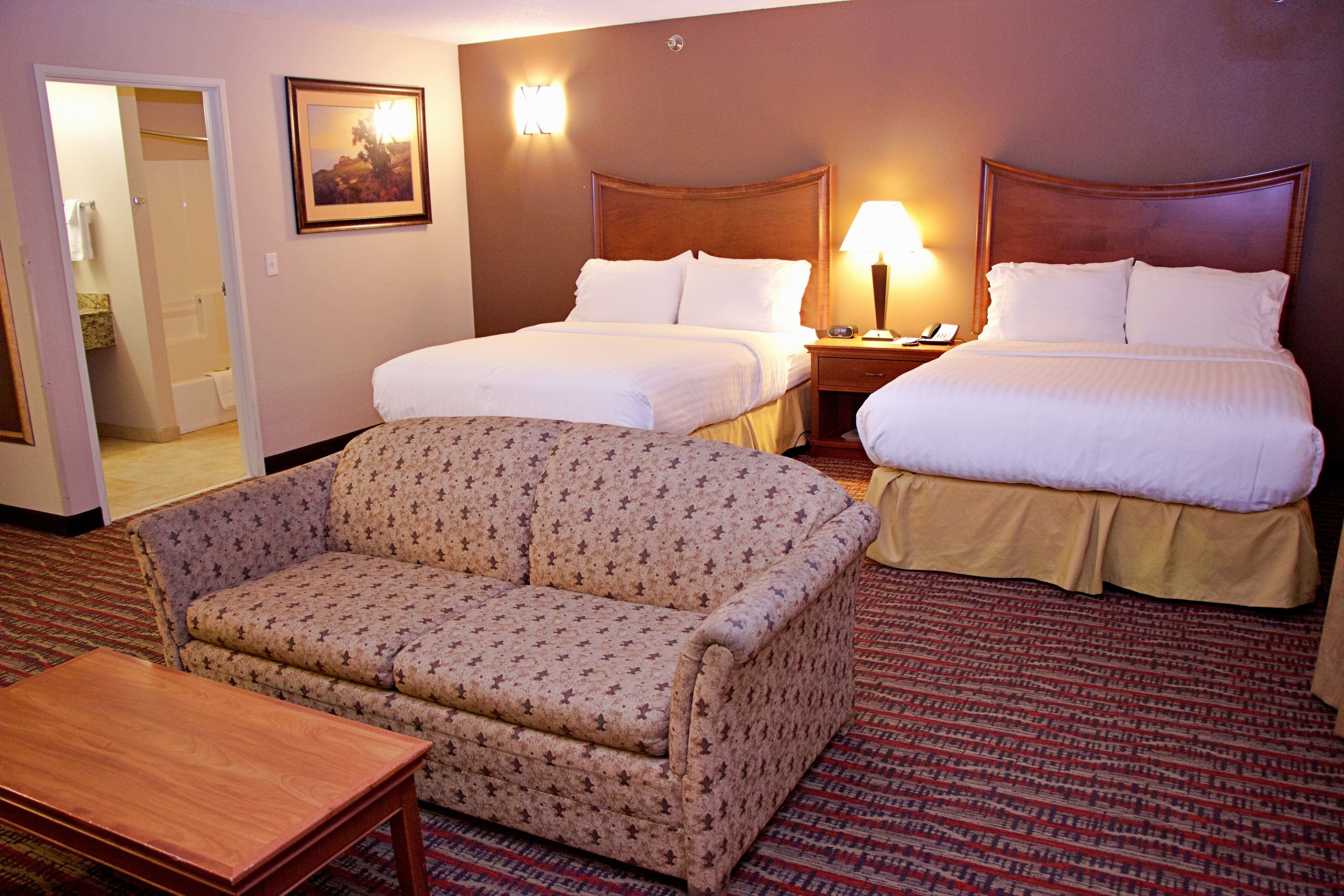 Holiday Inn Express Hotel & Suites Pierre - Fort Pierre