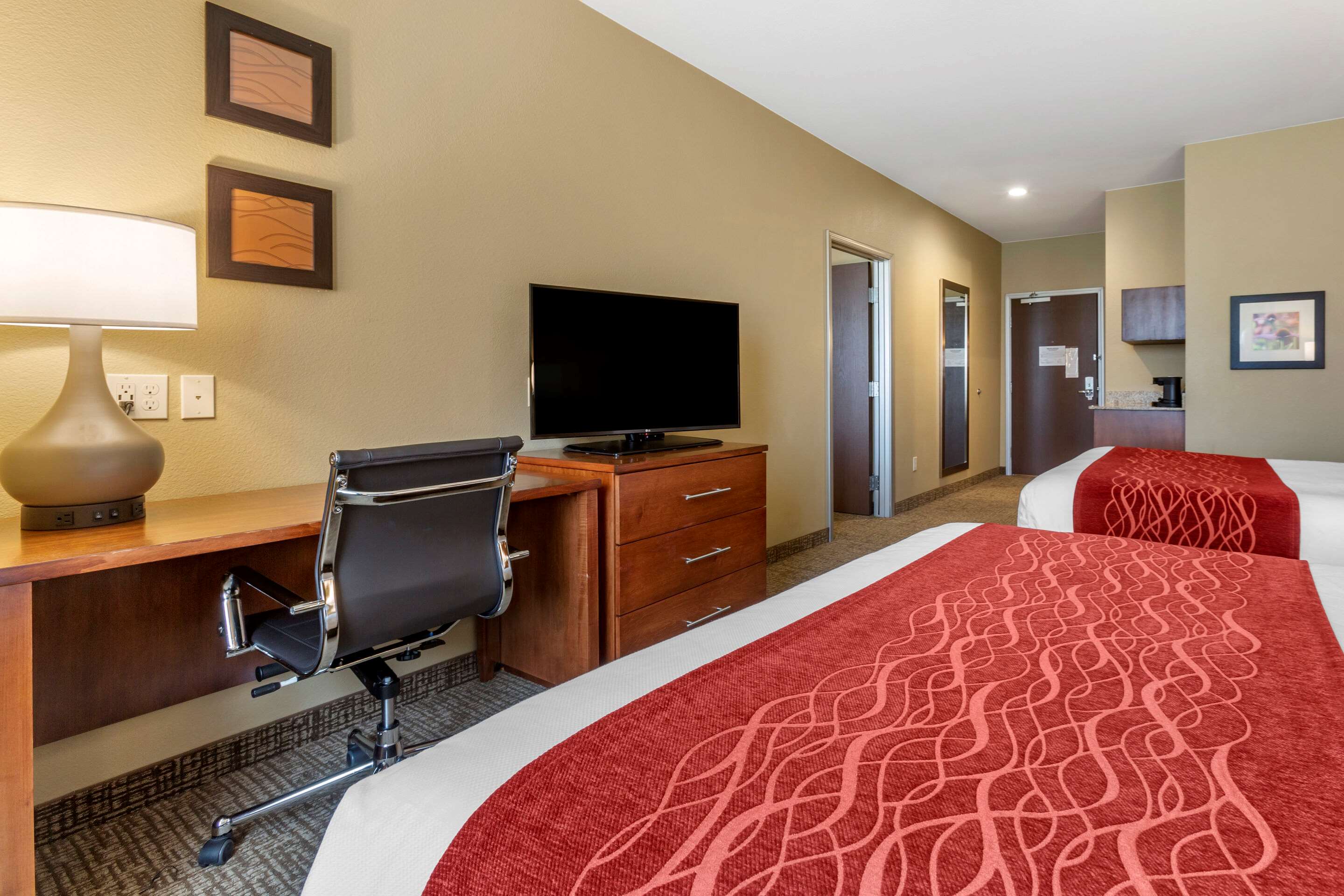 Comfort Inn & Suites Hill City