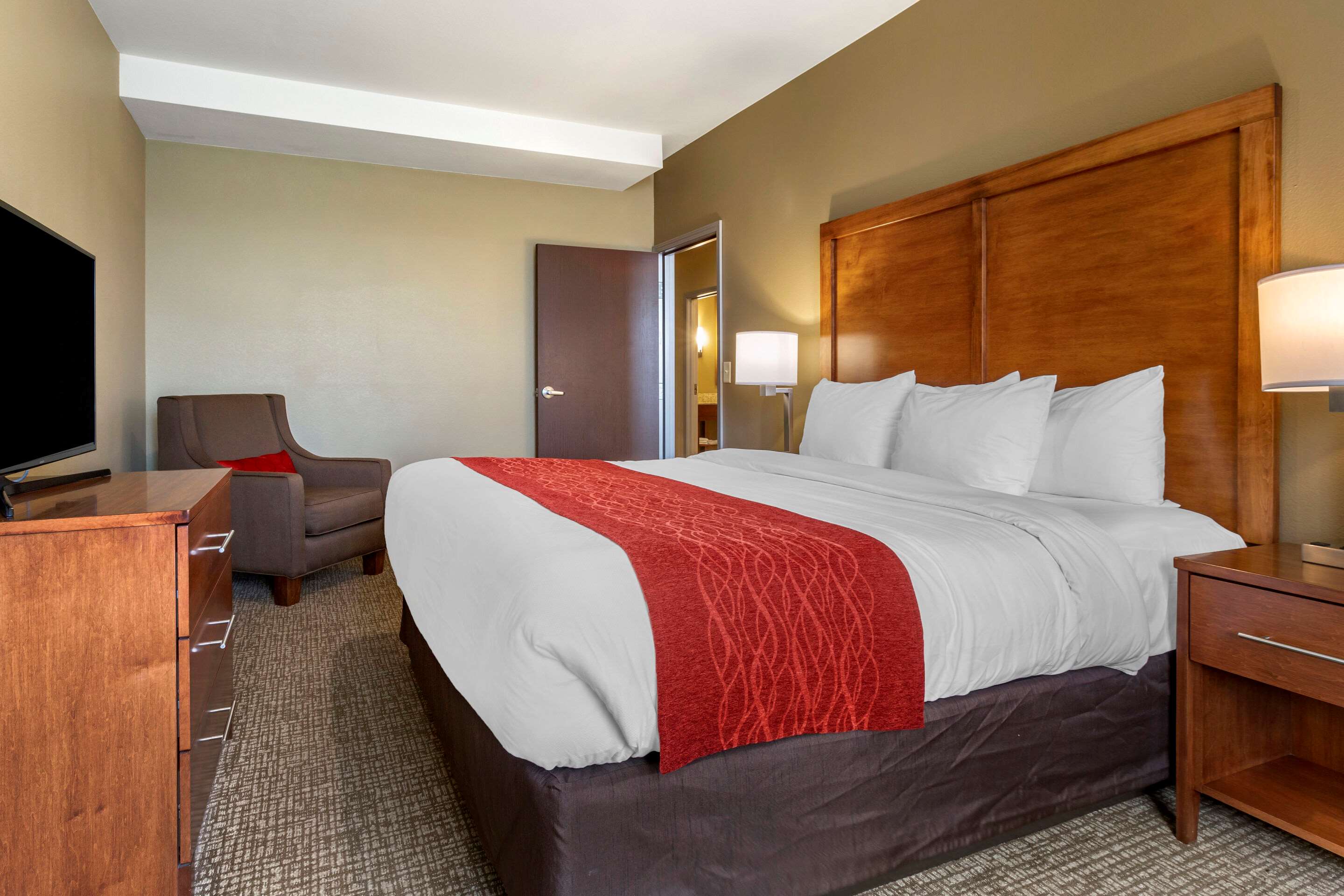 Comfort Inn & Suites Hill City