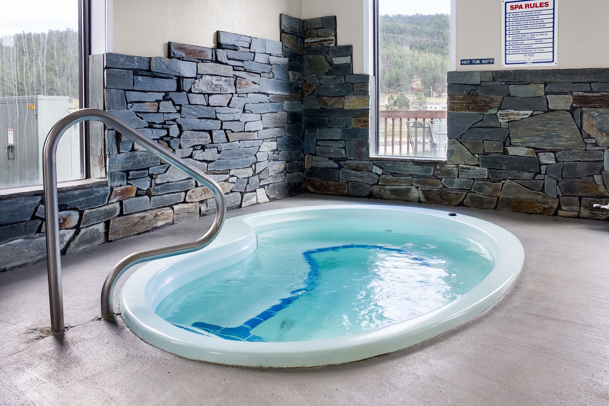 EverSpring Inn & Suites