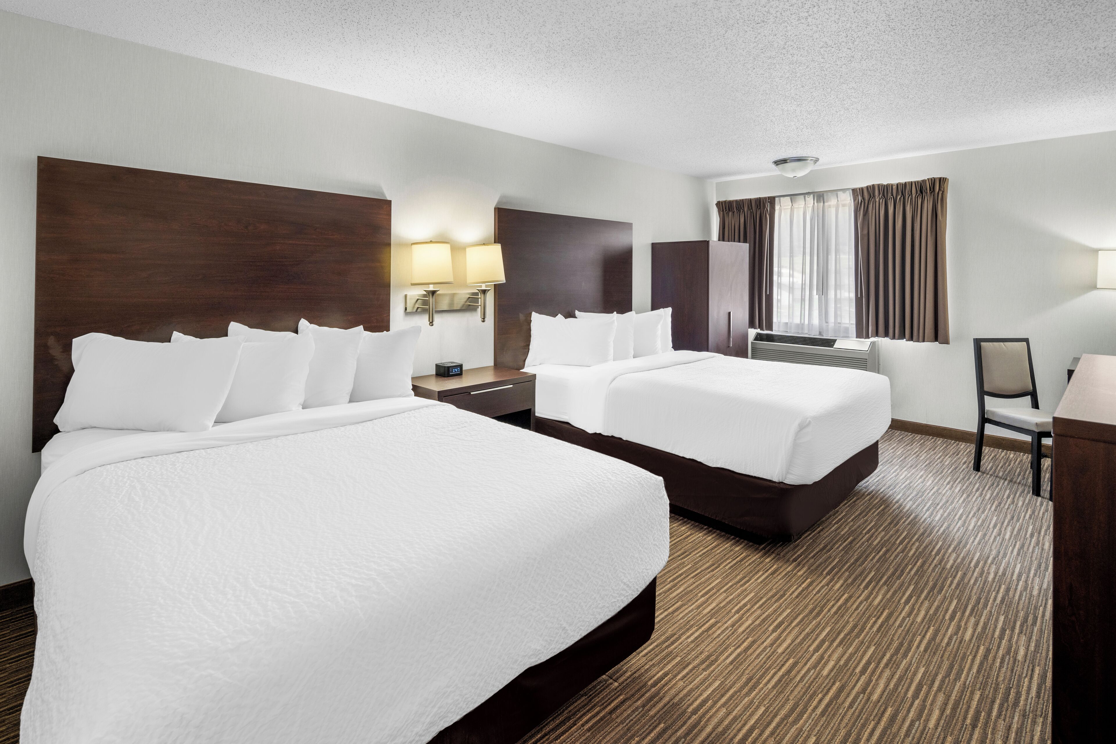 EverSpring Inn & Suites